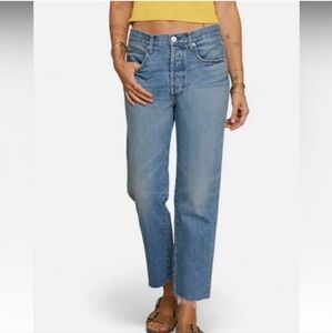 AMO Denim Loverboy High Rise Straight Boyfriend Jean in Glory Size 29
